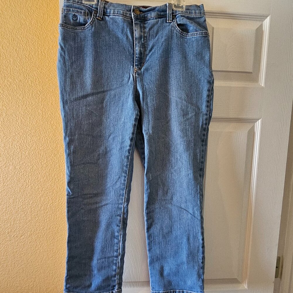 Women's Gloria Vanderbilt Amanda Jean 14P Short